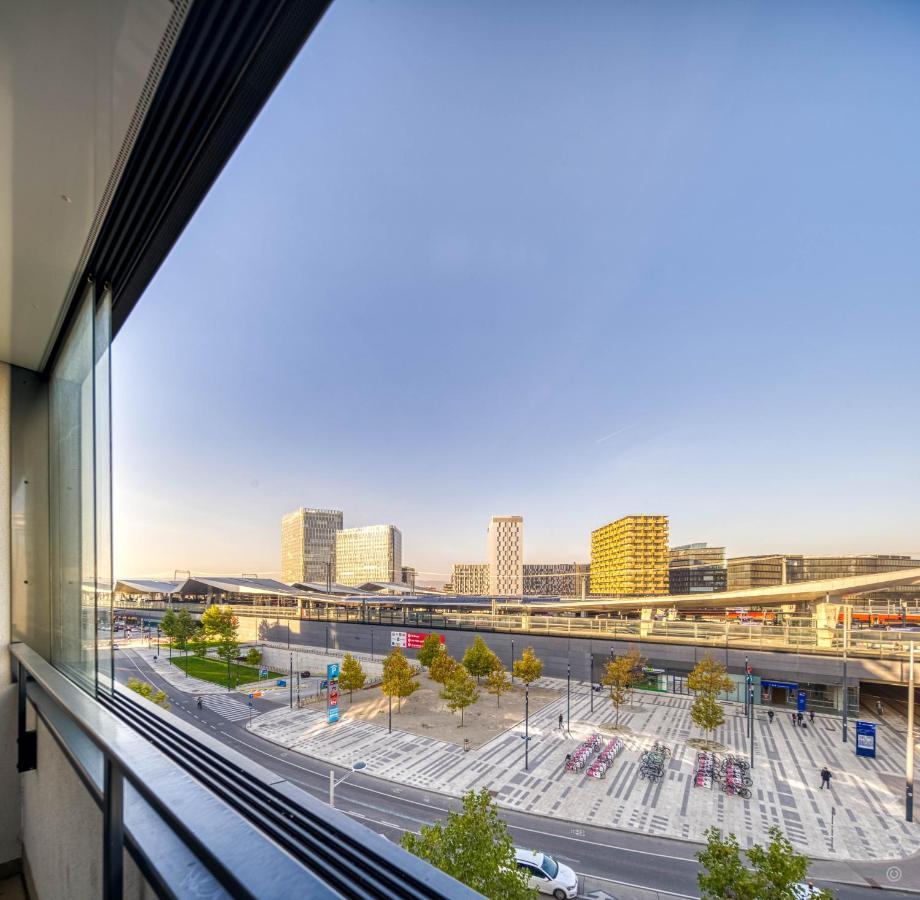 Apartament High Rise, Netflix, 2 Min To Main Station Wiedeń Zewnętrze zdjęcie
